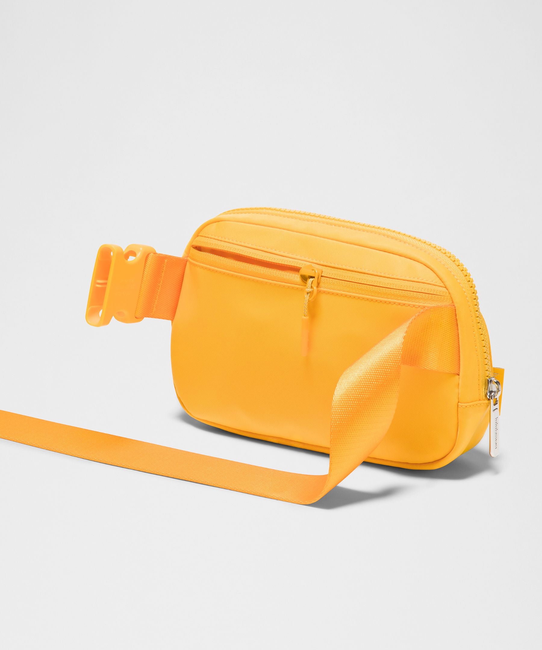 Lululemon Everywhere Belt Bag with Long Strap 1L
