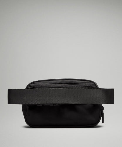 Lululemon Everywhere Belt Bag with Long Strap 1L