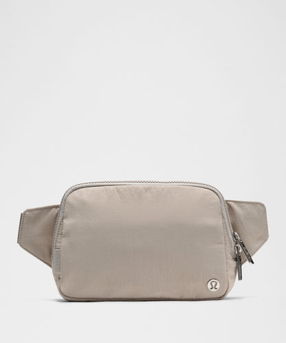 Lululemon Everywhere Belt Bag Large with Long Strap 2L