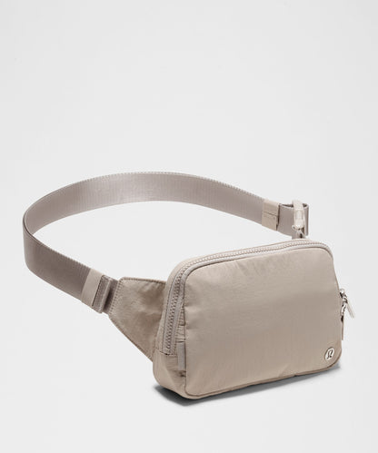 Lululemon Everywhere Belt Bag Large with Long Strap 2L
