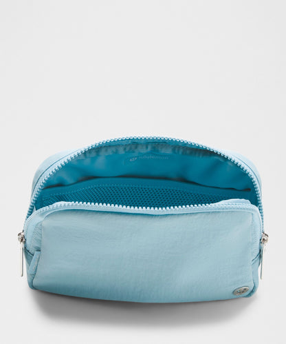 Lululemon Everywhere Belt Bag Large with Long Strap 2L