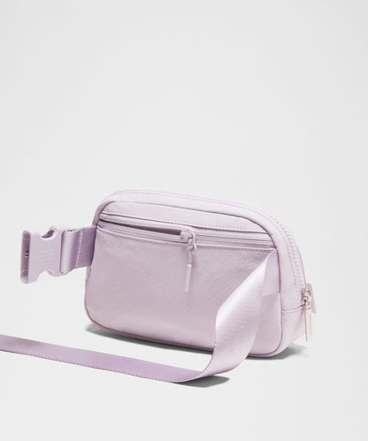 Lululemon Everywhere Belt Bag with Long Strap 1L