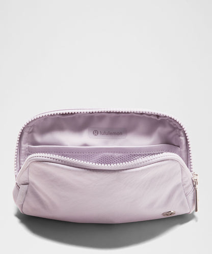 Lululemon Everywhere Belt Bag with Long Strap 1L