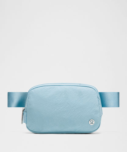 Lululemon Everywhere Belt Bag with Long Strap 1L