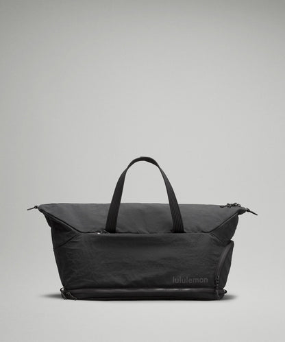 Lululemon 3-in-1 Gym Duffle Bag 30L