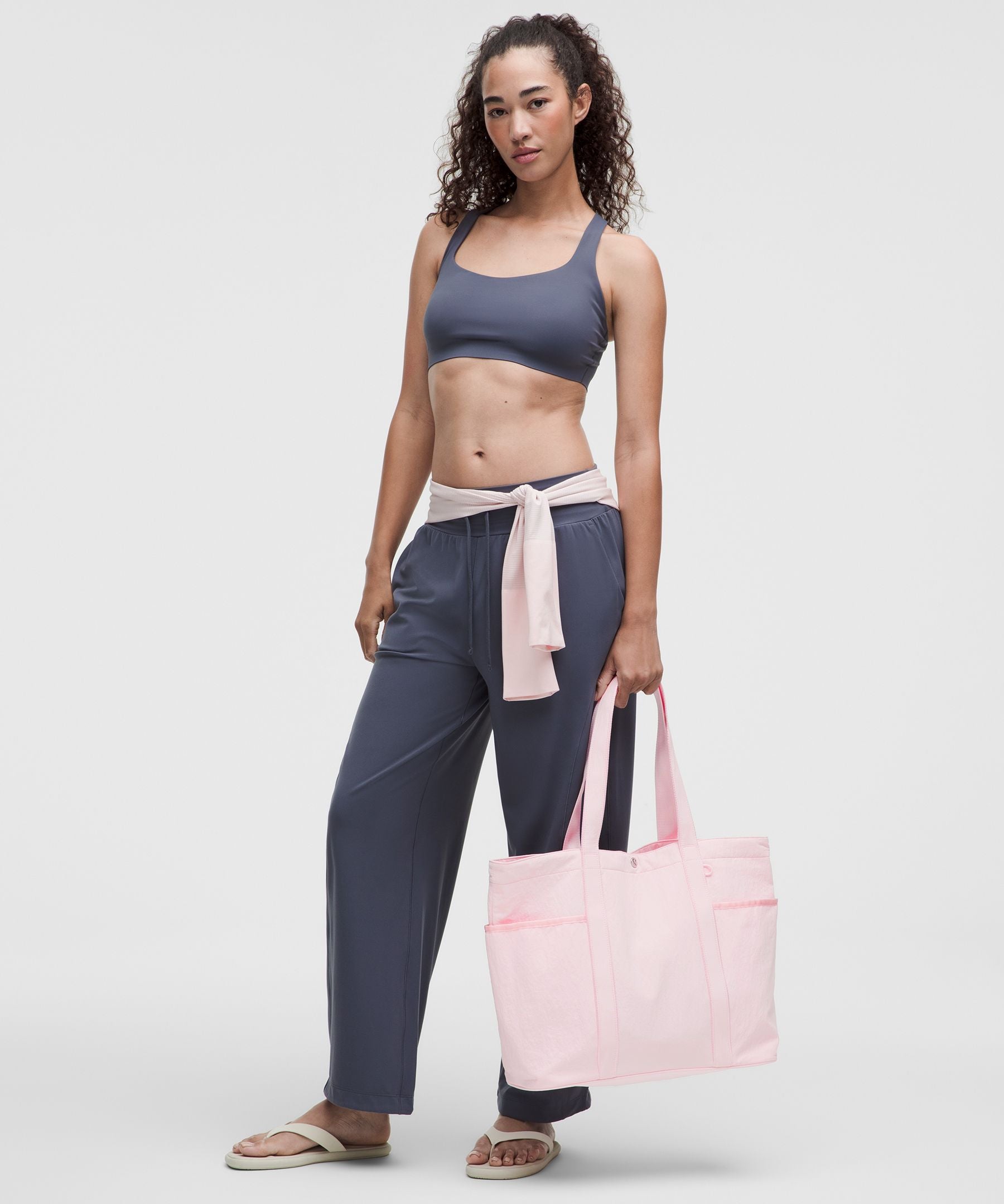 Lululemon Daily Multi-Pocket Tote Bag 20L