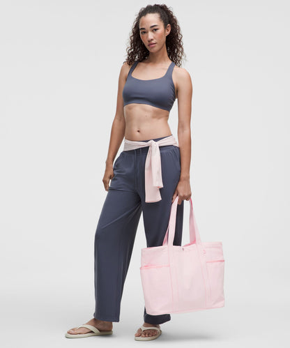 Lululemon Daily Multi-Pocket Tote Bag 20L