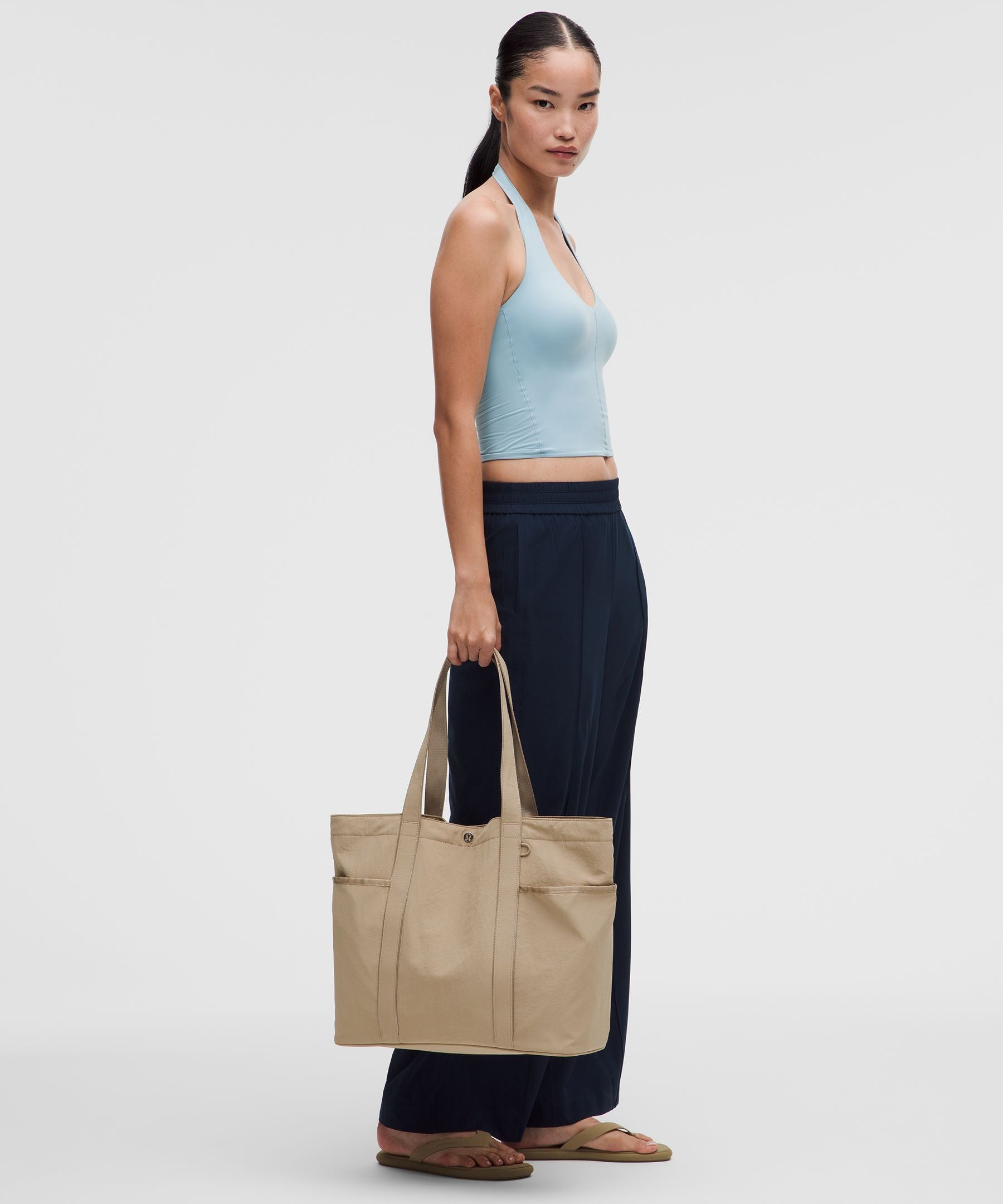 Lululemon Daily Multi-Pocket Tote Bag 20L