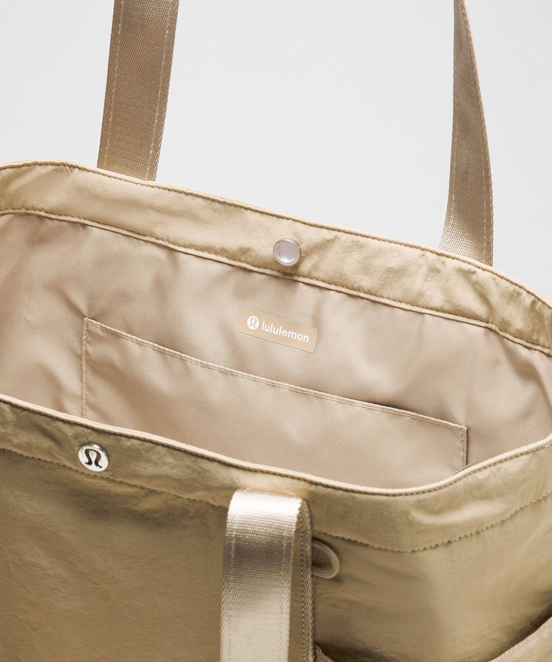 Lululemon Daily Multi-Pocket Tote Bag 20L
