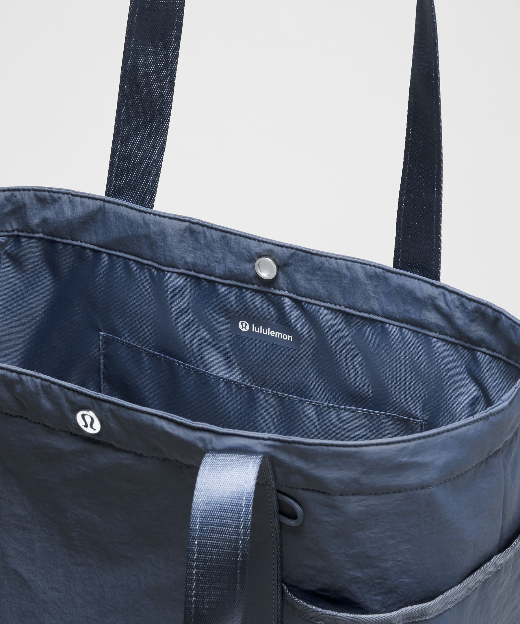 Lululemon Daily Multi-Pocket Tote Bag 20L
