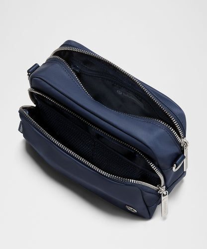 Lululemon Everywhere Crossbody Bag 2L *Metal Hardware