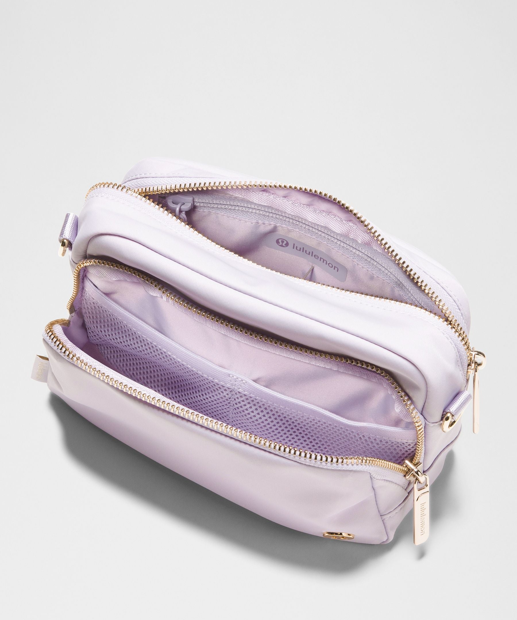 Lululemon Everywhere Crossbody Bag 2L *Metal Hardware
