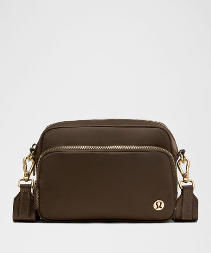 Lululemon Everywhere Crossbody Bag 2L *Metal Hardware