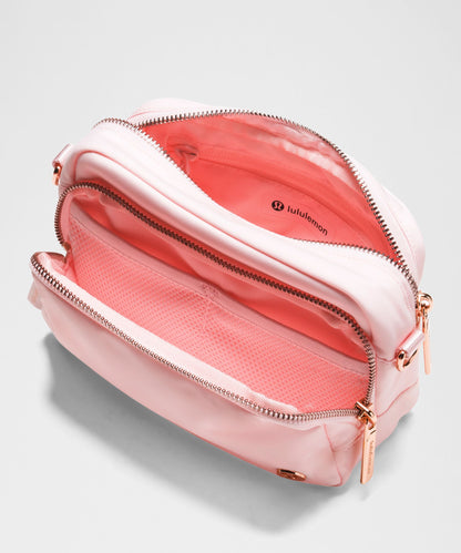 Lululemon Everywhere Crossbody Bag 2L *Metal Hardware