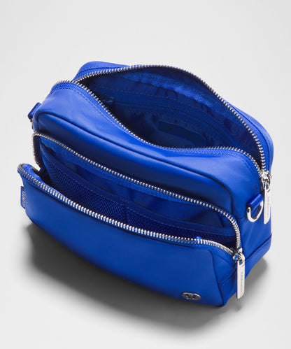 Lululemon Everywhere Crossbody Bag 2L *Metal Hardware