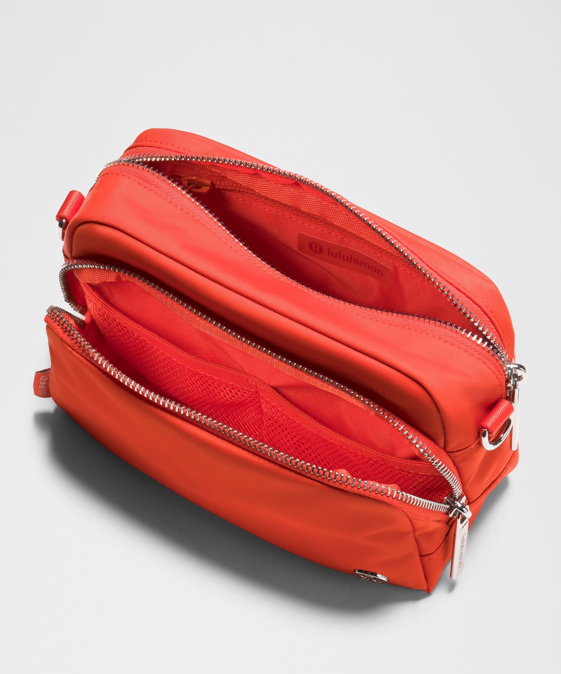 Lululemon Everywhere Crossbody Bag 2L *Metal Hardware