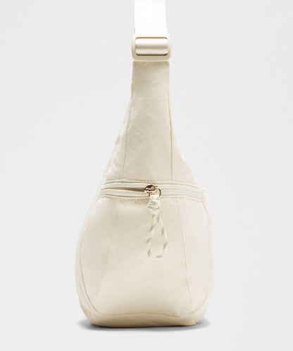 Lululemon Slouchy Sling Bag 6L