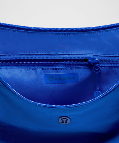 Lululemon Slouchy Sling Bag 6L
