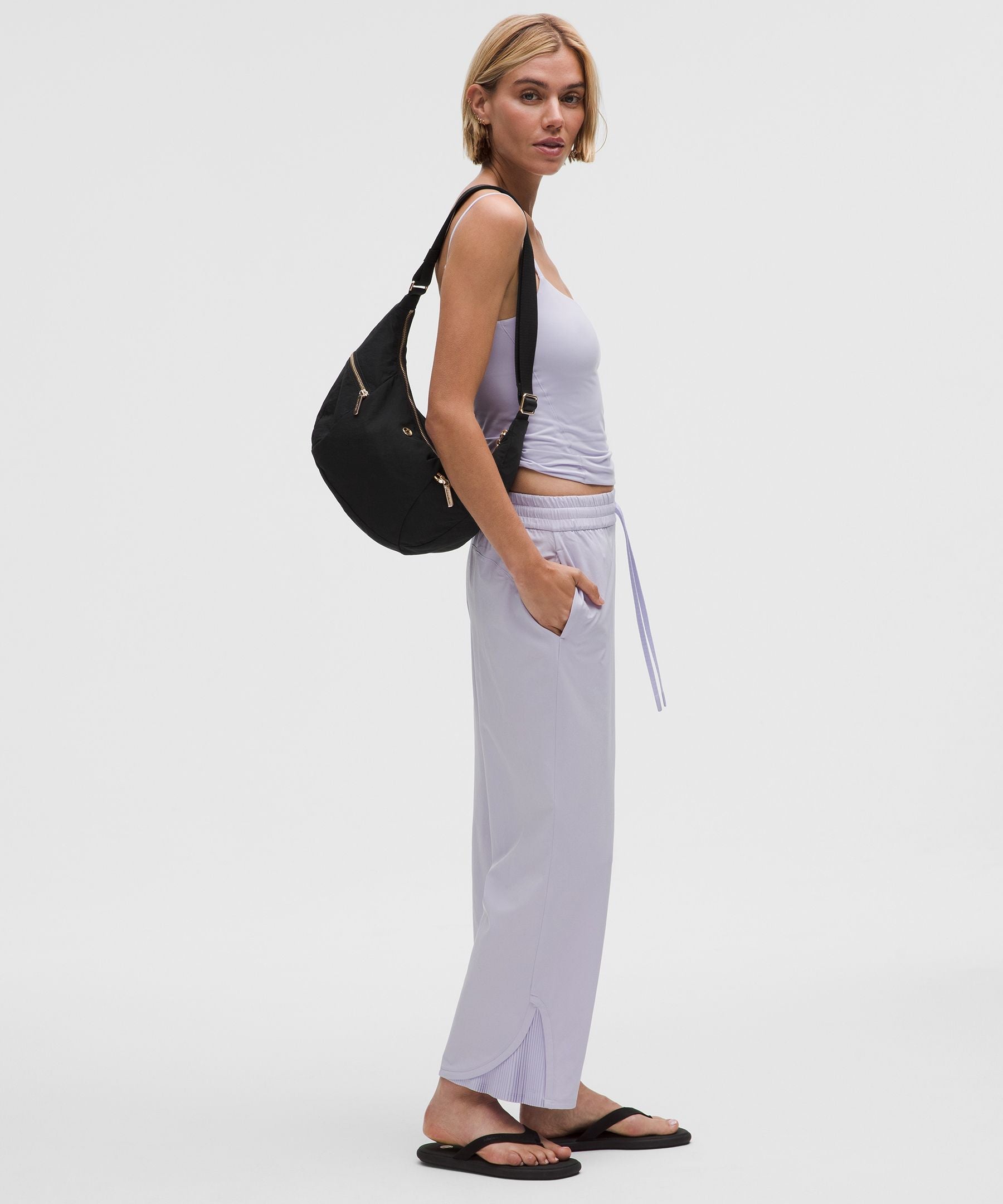 Lululemon Slouchy Sling Bag 6L *Metal Hardware