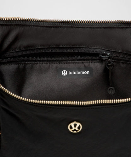 Lululemon Slouchy Sling Bag 6L *Metal Hardware