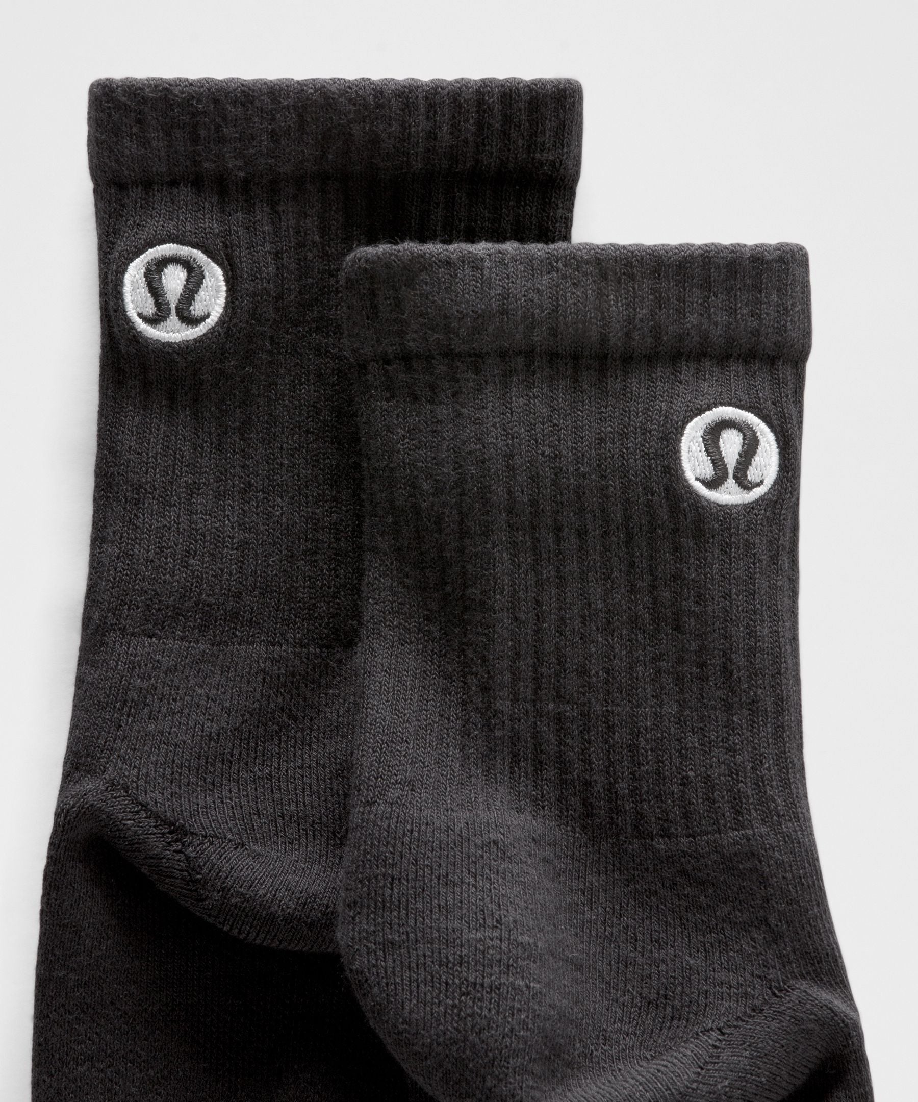 Lululemon Unisex Daily Essential Quarter Socks