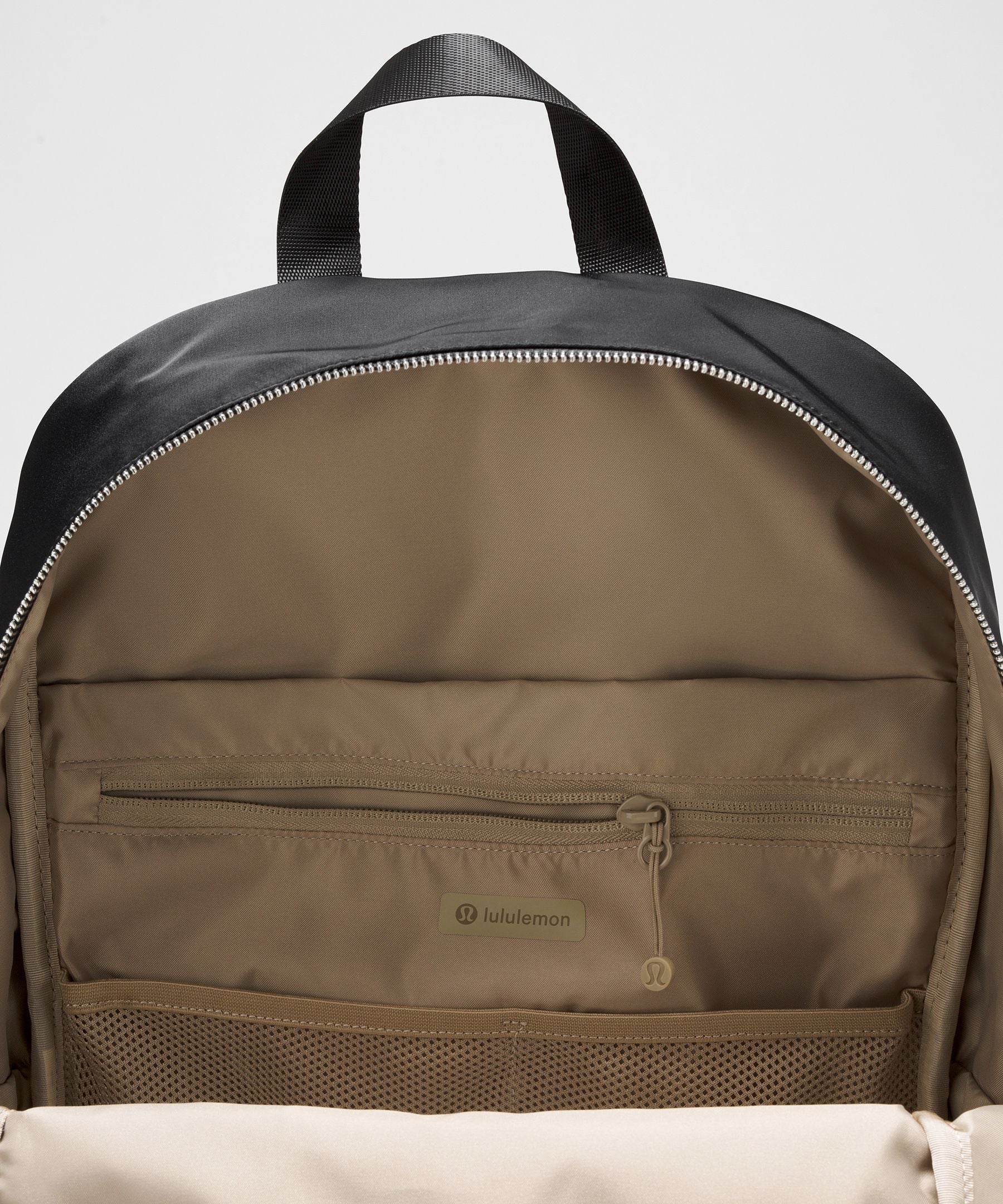 Lululemon Everywhere Backpack 22L *Metal Hardware