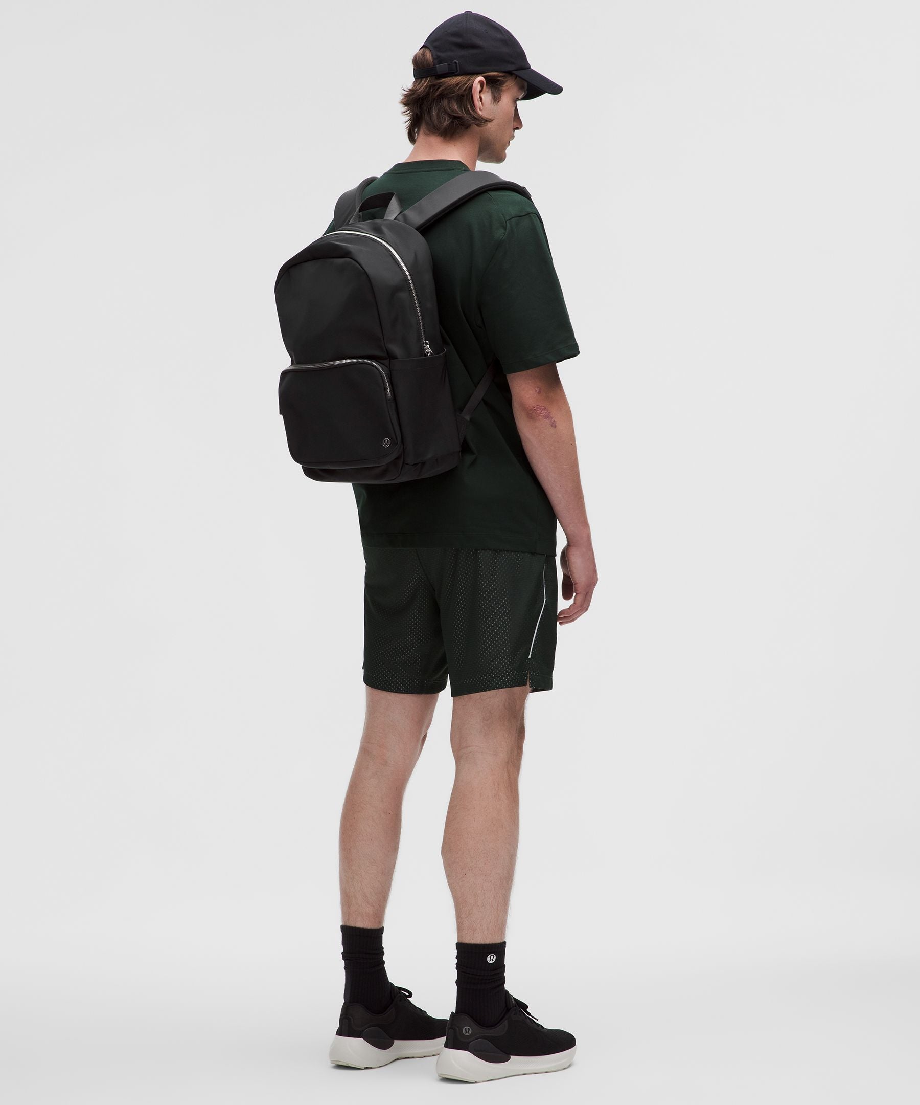 Lululemon Everywhere Backpack 22L *Metal Hardware