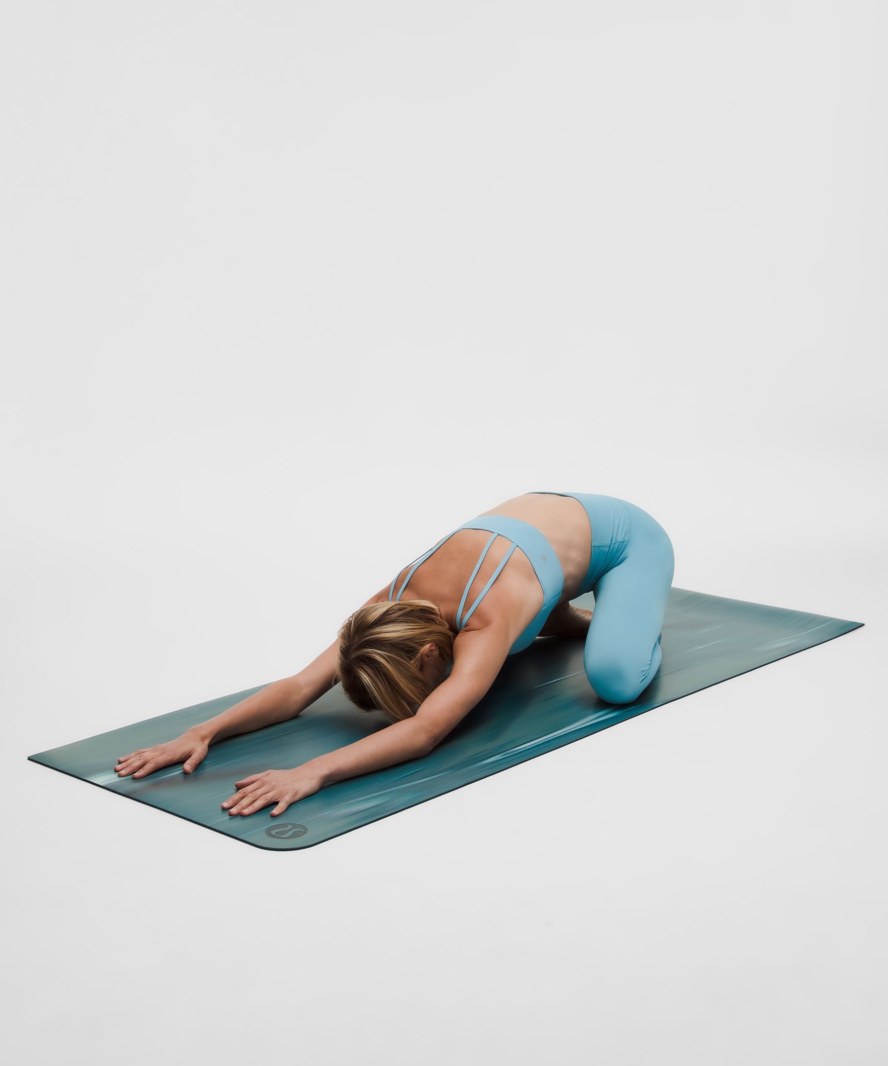 Lululemon The Mat 5mm *Made With FSC Certified Rubber Tidewater Teal/Indochine Blue/Nightmoth/White/Indochine Blue