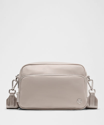 Lululemon Everywhere Crossbody 3L Large *Metal Hardware