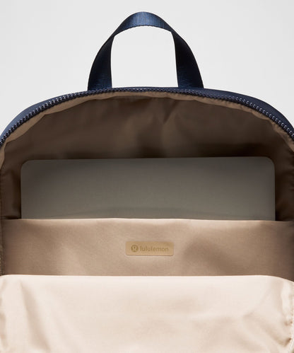Lululemon Everywhere Backpack 22L