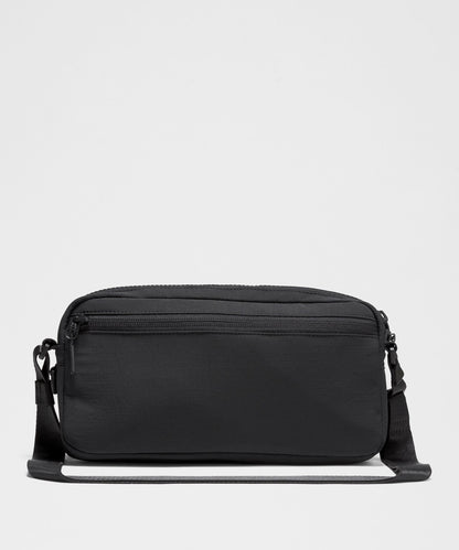 Lululemon Multi-Pocket Crossbody Bag 2.5L