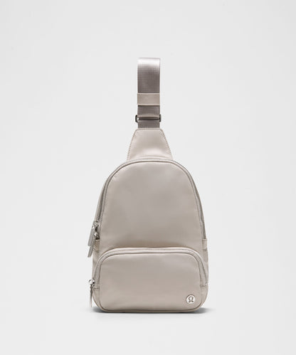 Lululemon Everywhere Sling Bag 4.2L