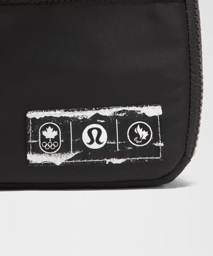 Lululemon Team Canada Future Legacy Easy Access Bag 1.5L *COC CPC Logo