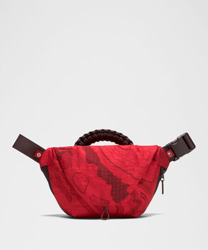 Lululemon Team Canada Curved Crossbody Bag 3L *COC Logo