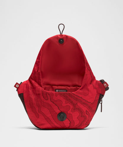 Lululemon Team Canada Curved Crossbody Bag 3L *COC Logo