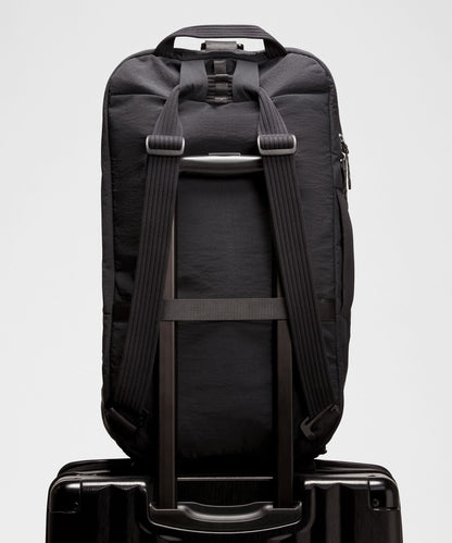 Lululemon 3-in-1 Gym Duffle Bag Large 35L