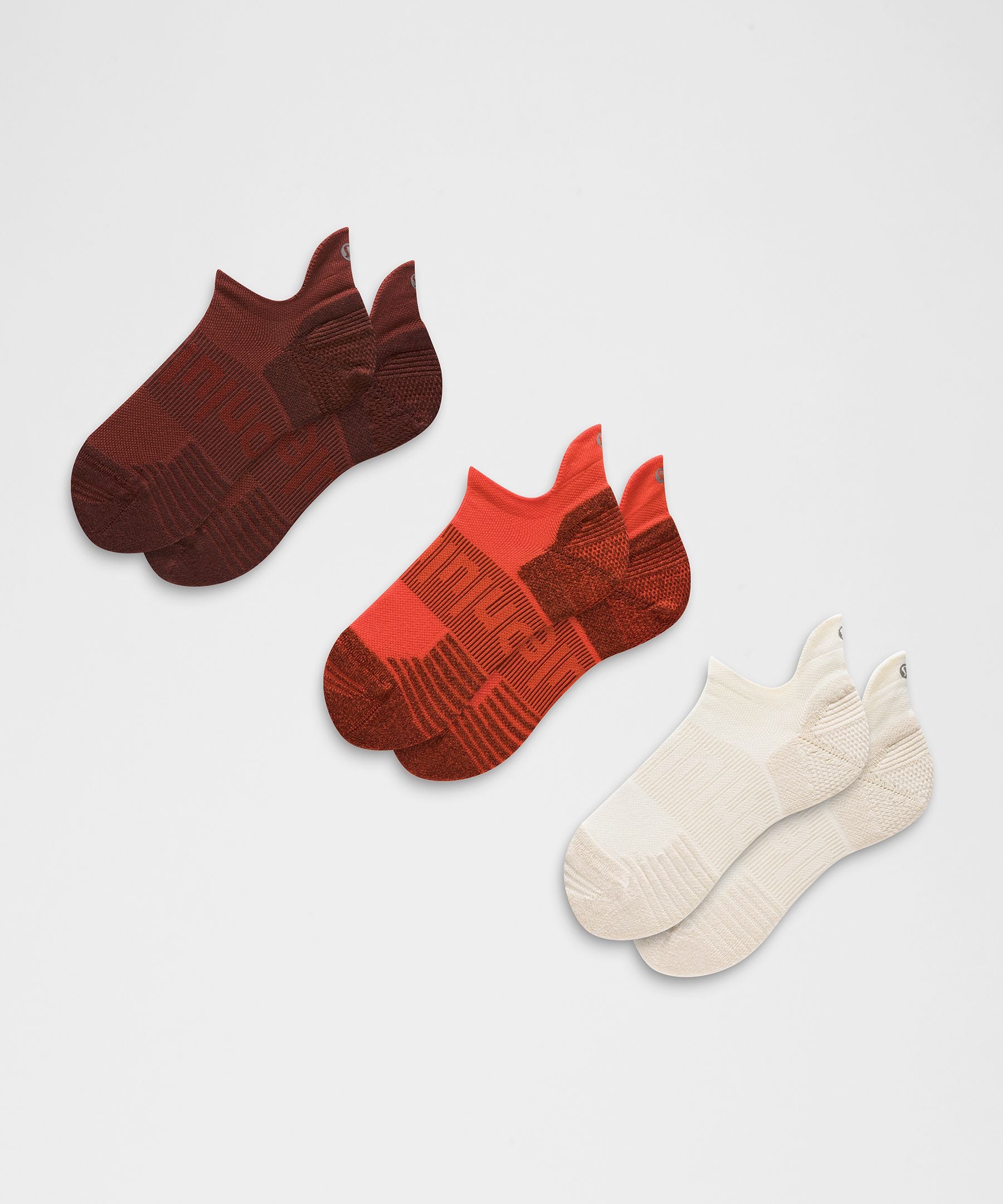 #color_cranberry-charm/cherry-ember/coconut-ivory