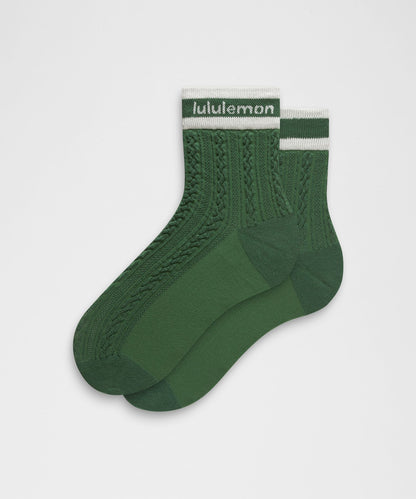 Lululemon Unisex Cable-Knit Quarter Socks
