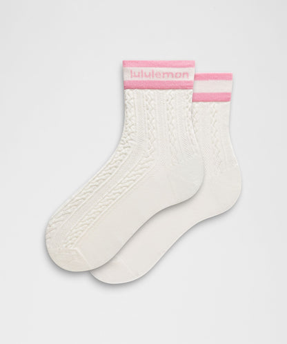 Lululemon Unisex Cable-Knit Quarter Socks