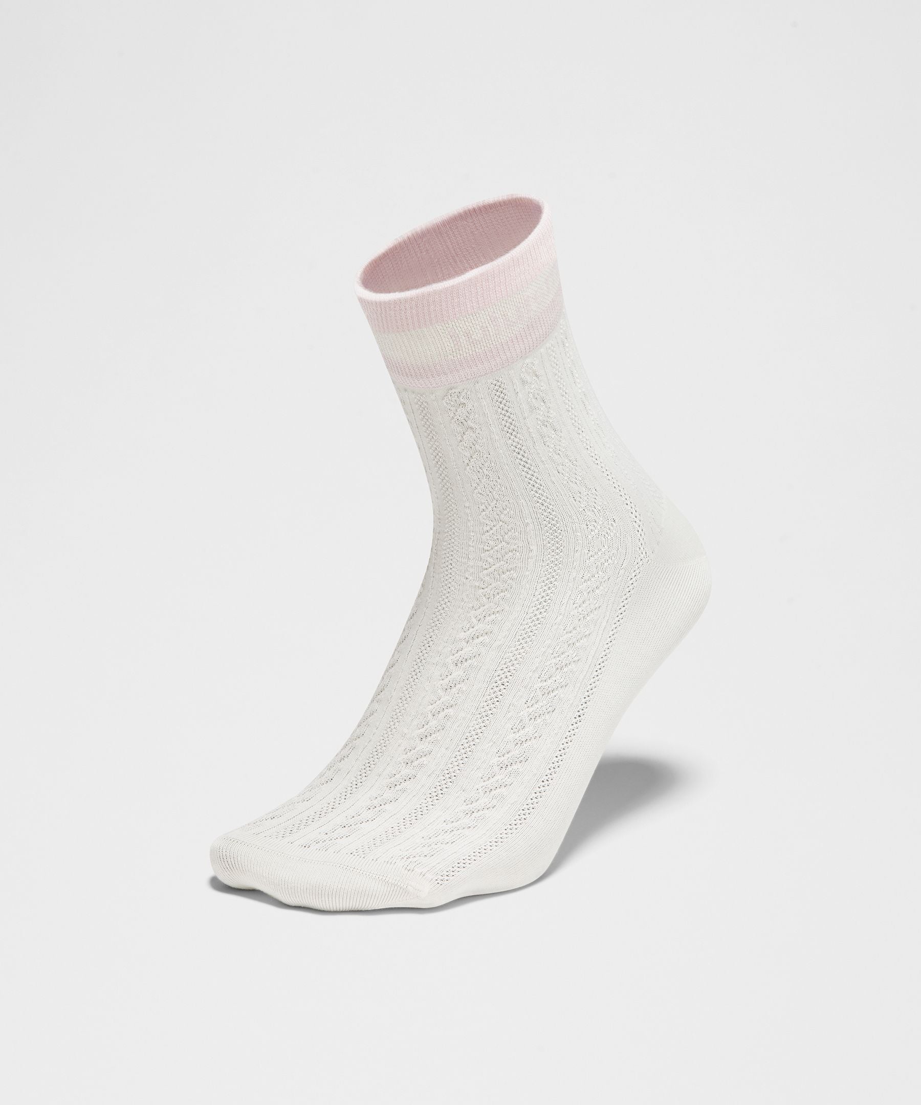 Lululemon Unisex Cable-Knit Quarter Socks