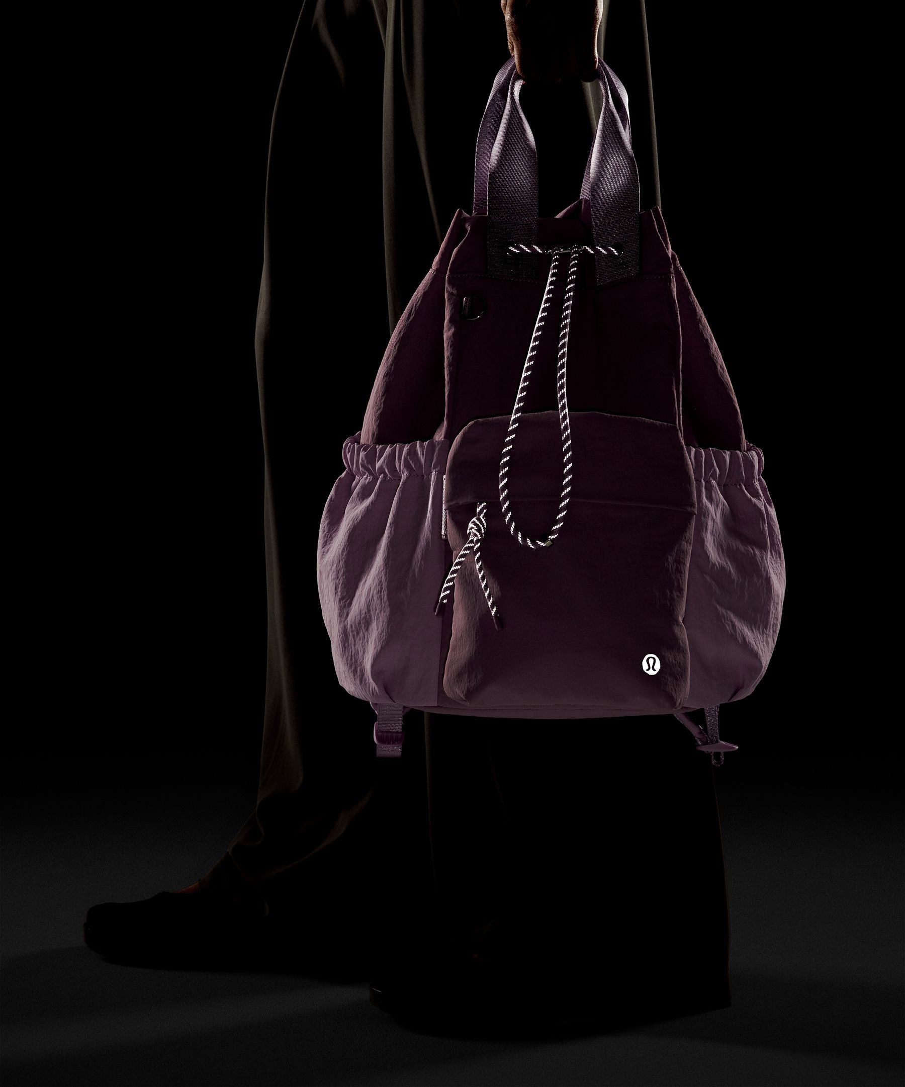 Lululemon 2-in-1 Drawstring Bucket Bag