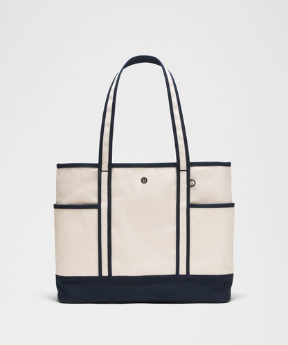 Lululemon Daily Multi-Pocket Zip-Top Tote Bag 18L