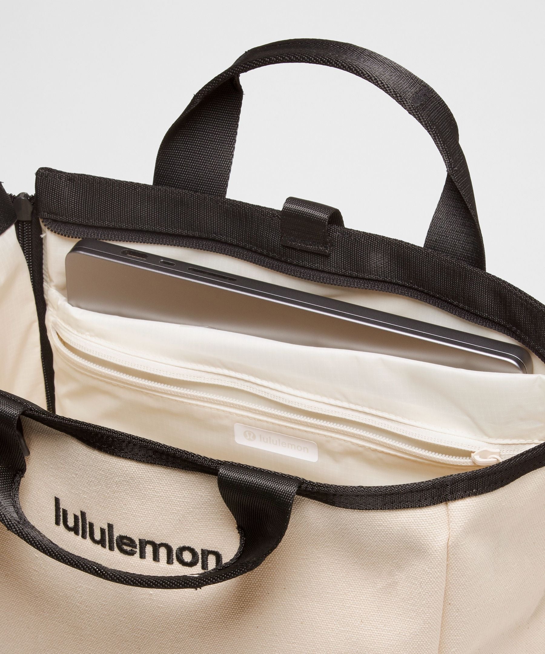 Lululemon Racket Bag 19L