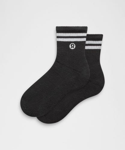 Lululemon Unisex Daily Essential Quarter Socks *Stripe
