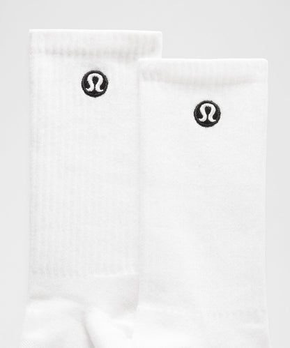 Lululemon Unisex Daily Essential Quarter Socks