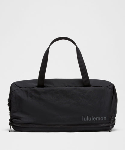 Lululemon 3-in-1 Gym Duffle Bag 30L
