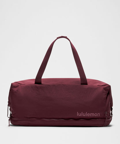 Lululemon 3-in-1 Gym Duffle Bag 30L