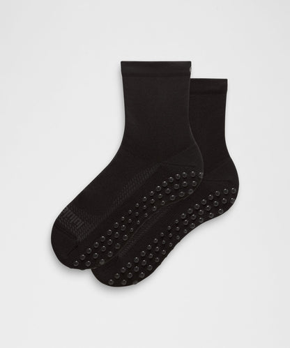 Lululemon Unisex Find Your Balance Grip Quarter Socks