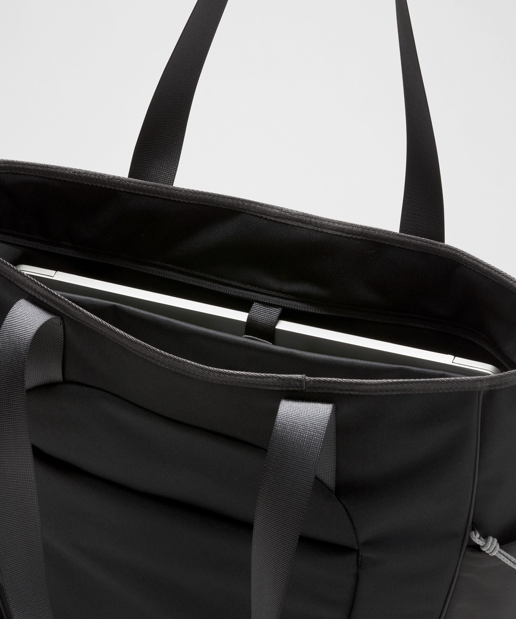 Lululemon Scuba Tote Bag 19.5L *Paracord