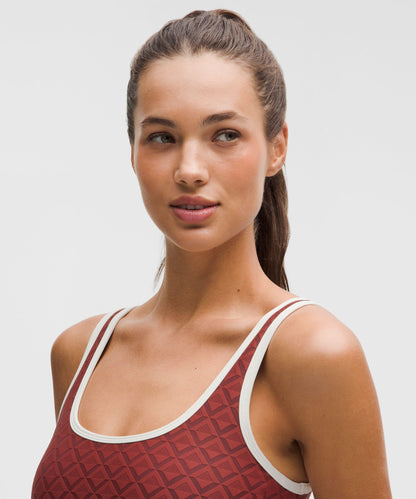 Lululemon Women's Textured Mesh Tennis Tank Top *Medium Support, B/C Cup